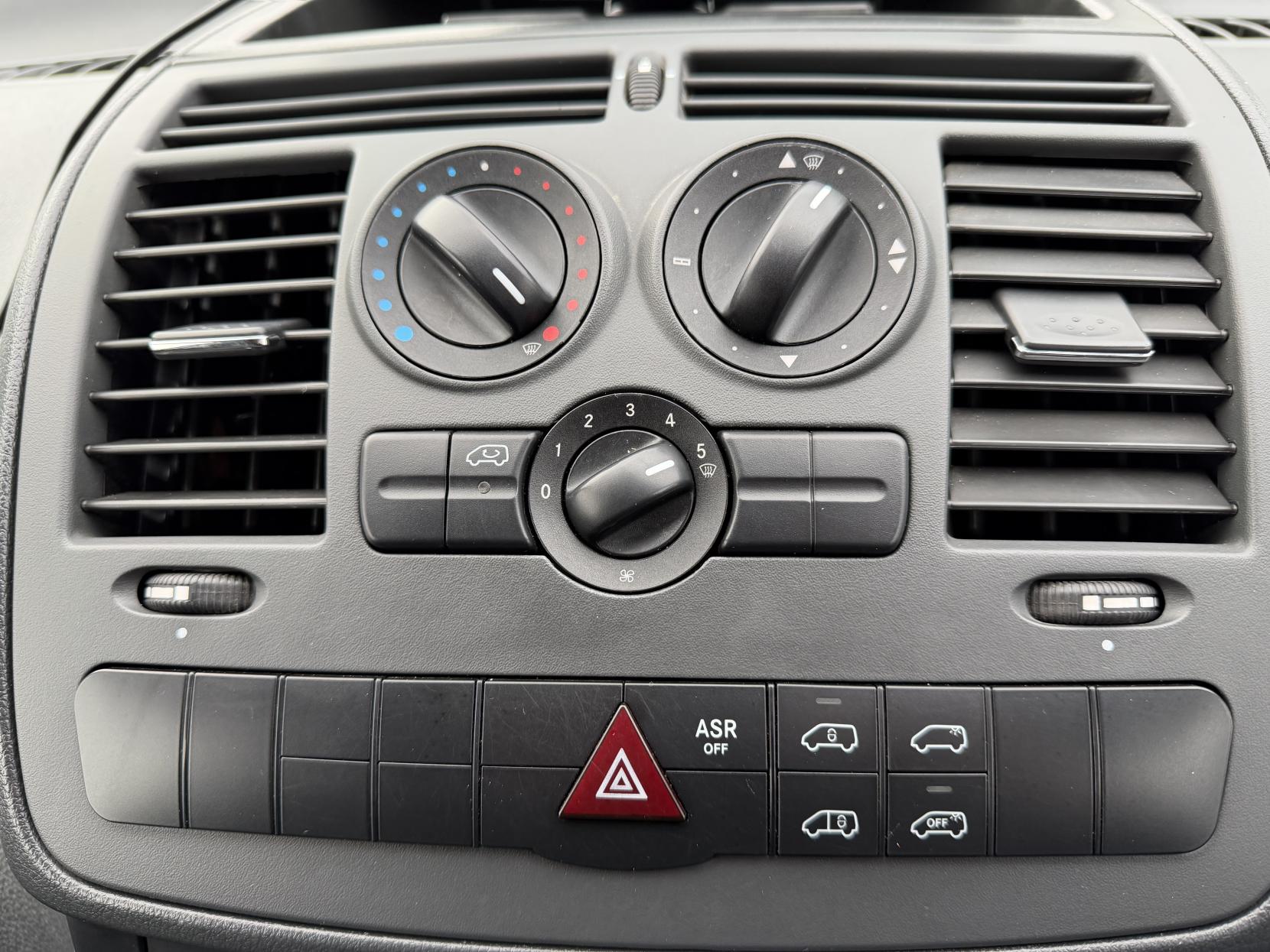 Mercedes-Benz Vito 2.1 113 CDi Panel Van 5dr Diesel Manual L1 (198 g/km, 136 bhp)