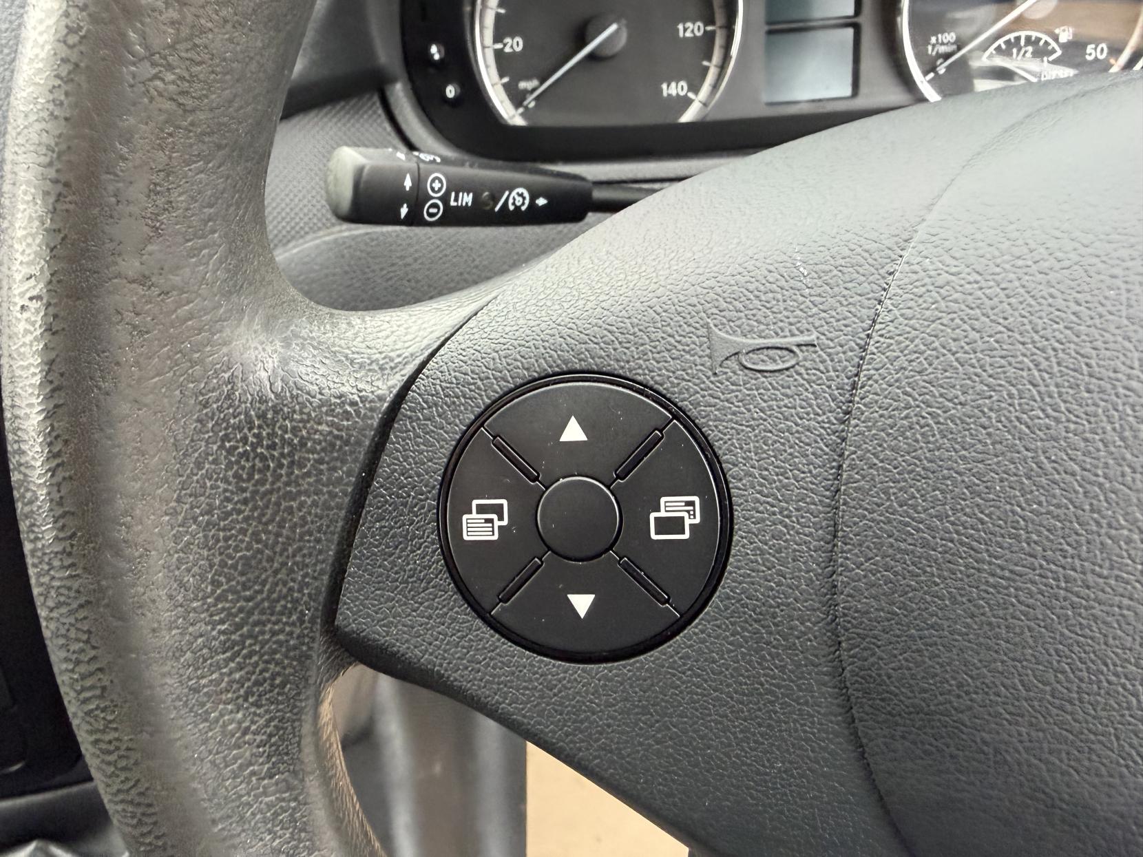 Mercedes-Benz Vito 2.1 113 CDi Panel Van 5dr Diesel Manual L1 (198 g/km, 136 bhp)