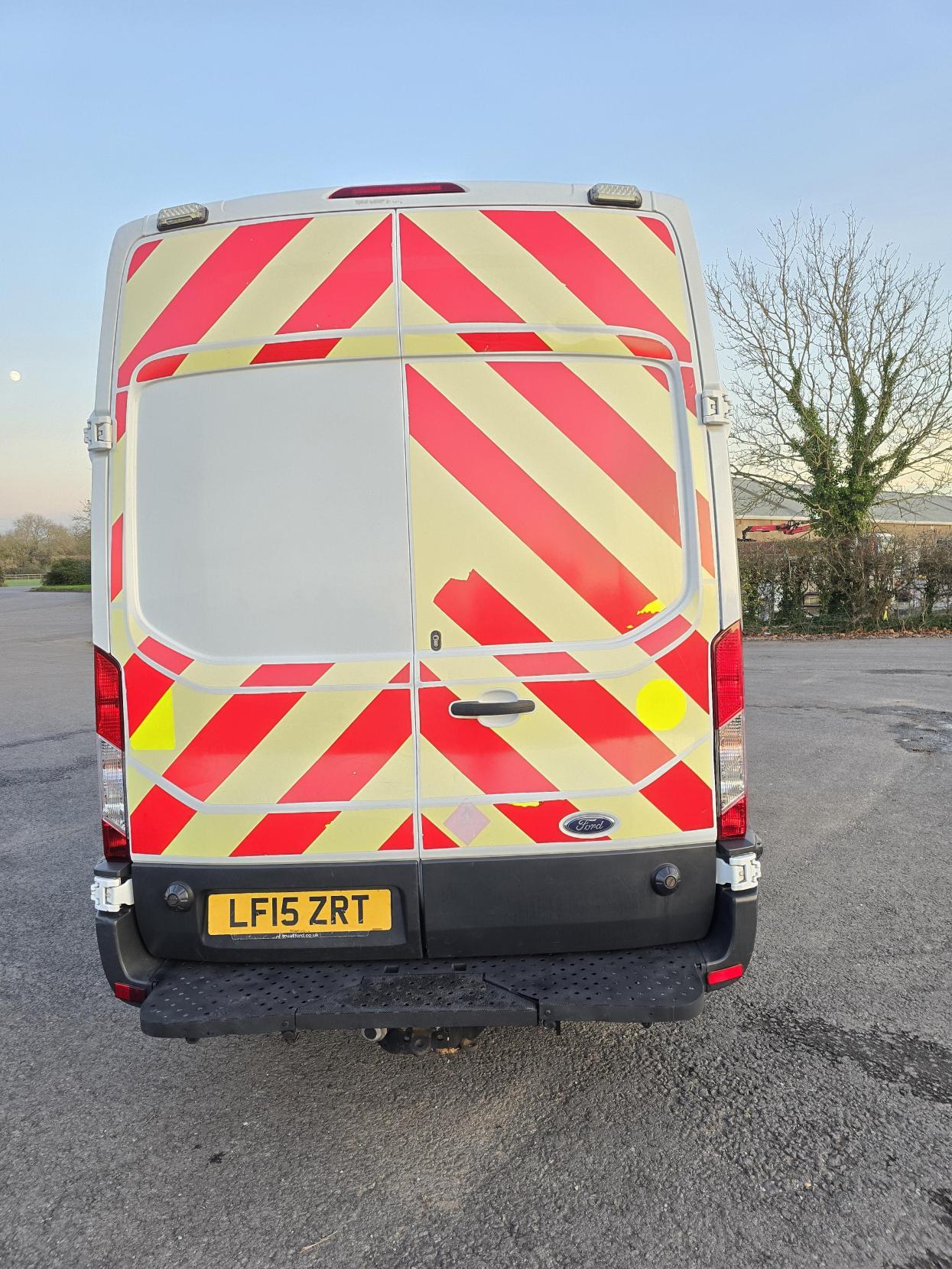 Ford Transit 2.2 TDCi 350 Panel Van 5dr Diesel Manual RWD L2 H3 Euro 5 (125 ps)