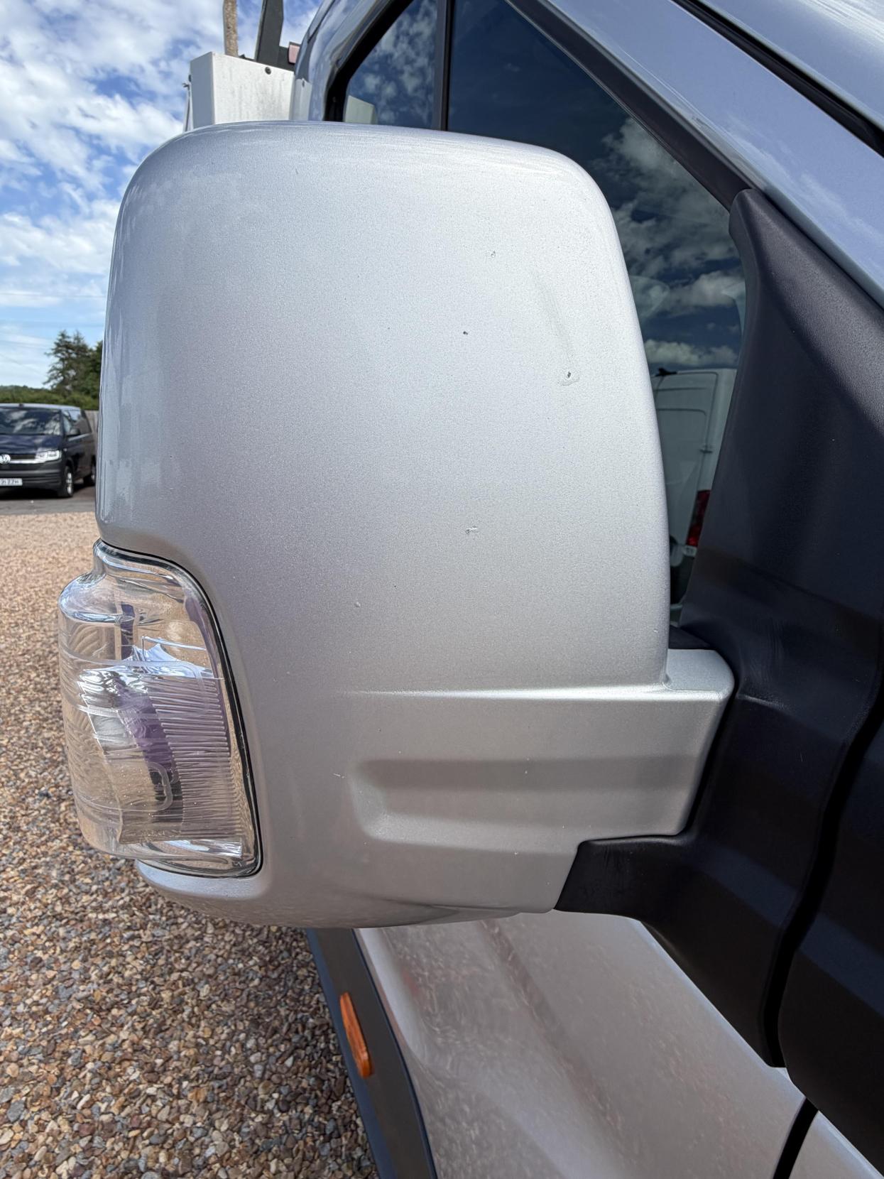 2018 Ford Transit 2.0 350 EcoBlue 1-Way Tipper 2dr Diesel Manual RWD L2 Euro 6 (s/s) (1-Stop, DRW) (170 ps) - Thumbnail 51