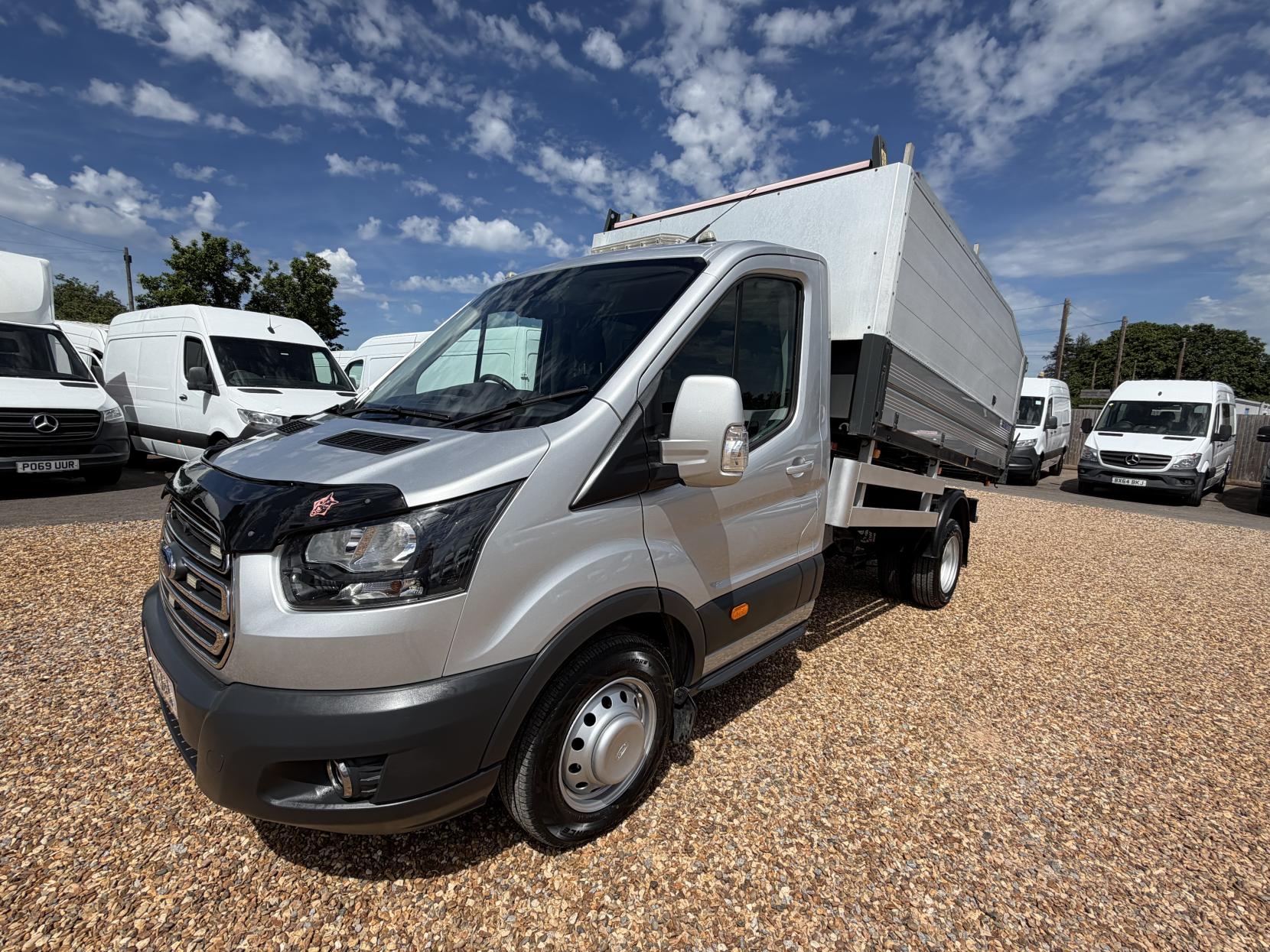 2018 Ford Transit 2.0 350 EcoBlue 1-Way Tipper 2dr Diesel Manual RWD L2 Euro 6 (s/s) (1-Stop, DRW) (170 ps) - Thumbnail 9