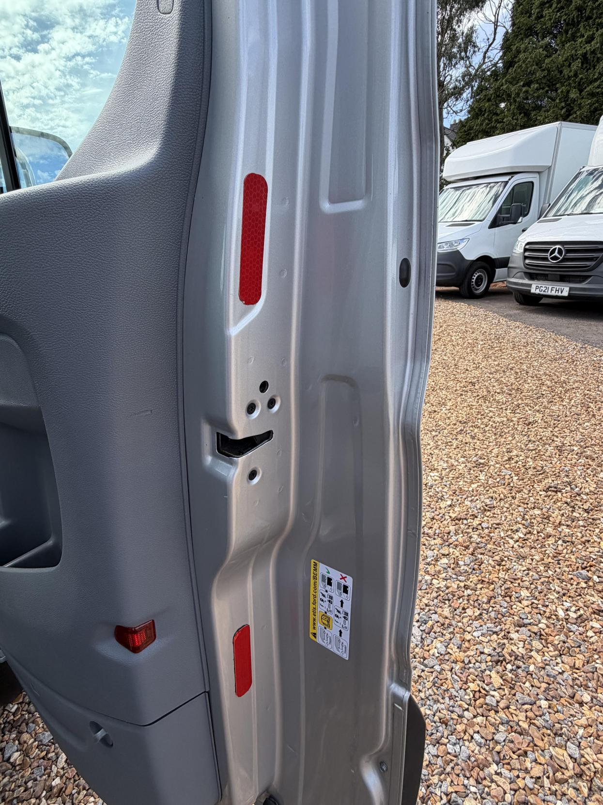 2018 Ford Transit 2.0 350 EcoBlue 1-Way Tipper 2dr Diesel Manual RWD L2 Euro 6 (s/s) (1-Stop, DRW) (170 ps) - Thumbnail 40