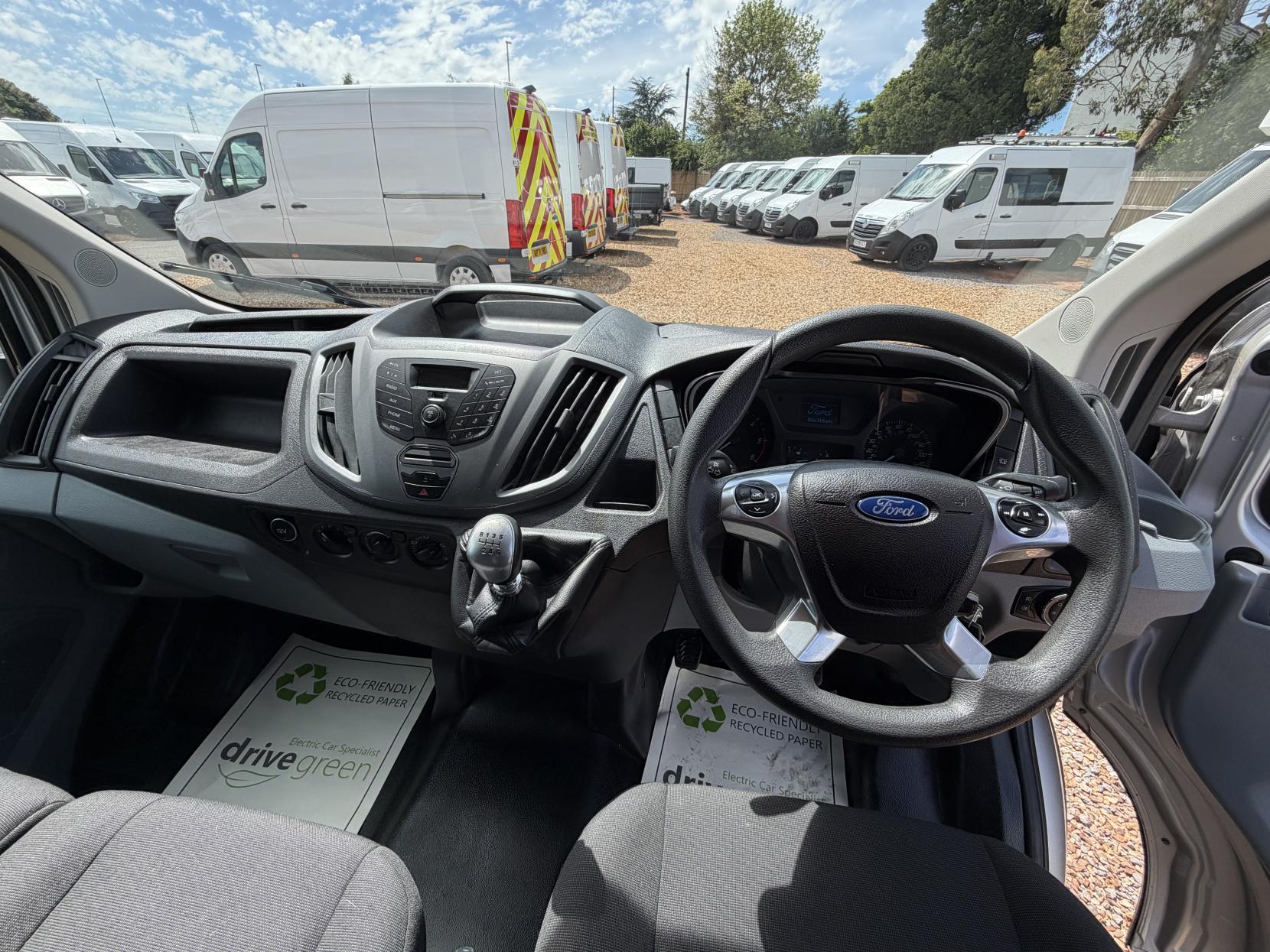 2018 Ford Transit 2.0 350 EcoBlue 1-Way Tipper 2dr Diesel Manual RWD L2 Euro 6 (s/s) (1-Stop, DRW) (170 ps) - Thumbnail 4