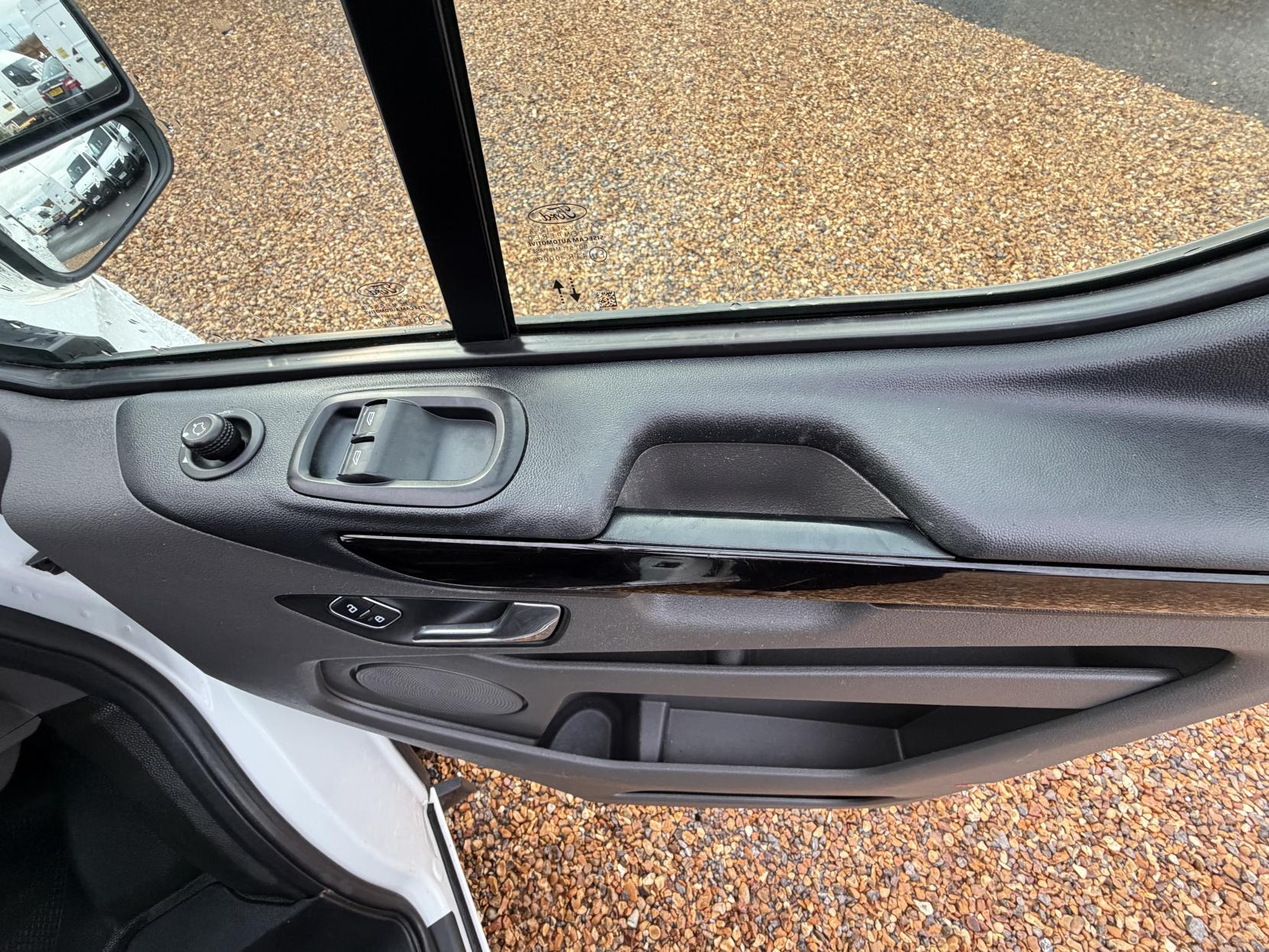 Ford Transit Custom 2.0 280 EcoBlue Limited Panel Van 5dr Diesel Auto L1 H1 Euro 6 (s/s) (130 ps)