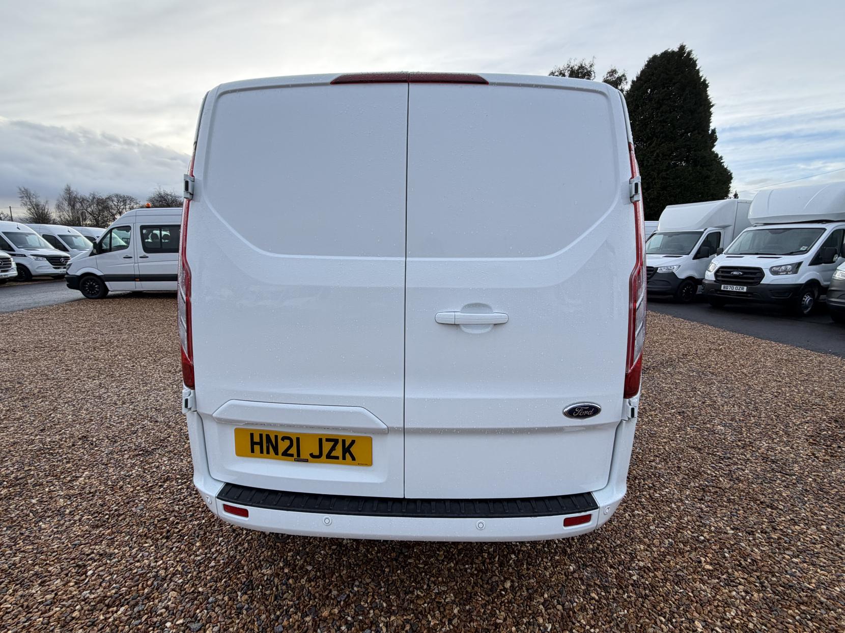 Ford Transit Custom 2.0 280 EcoBlue Limited Panel Van 5dr Diesel Auto L1 H1 Euro 6 (s/s) (130 ps)